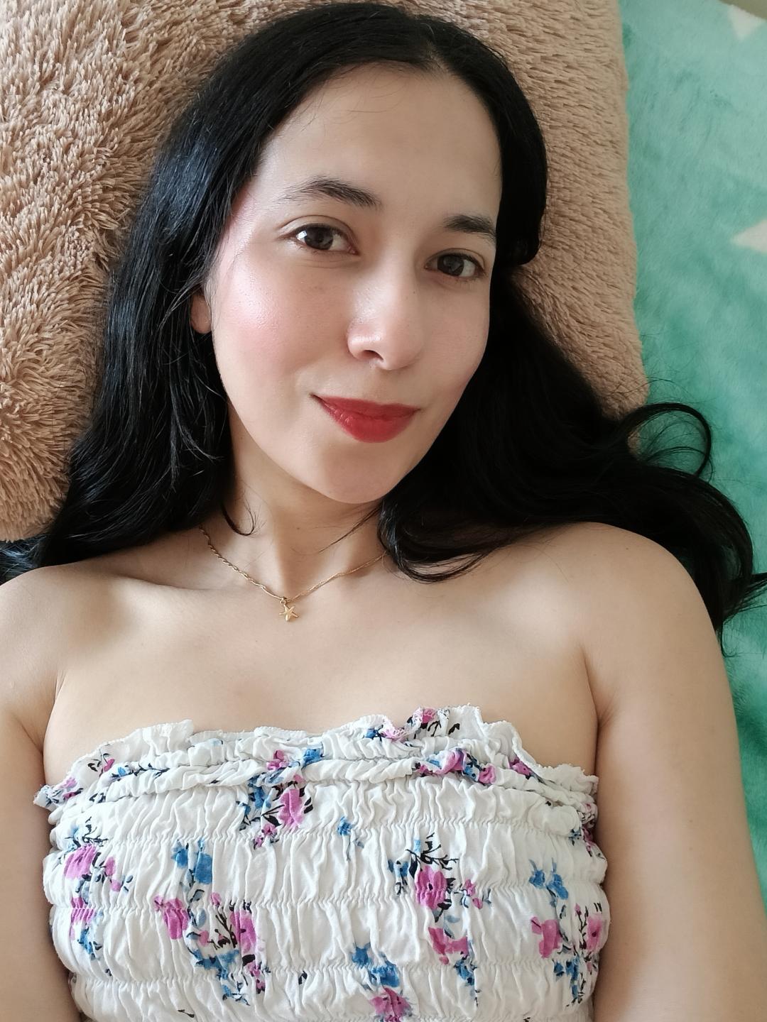 Image of cam model AnneStone from XloveCam