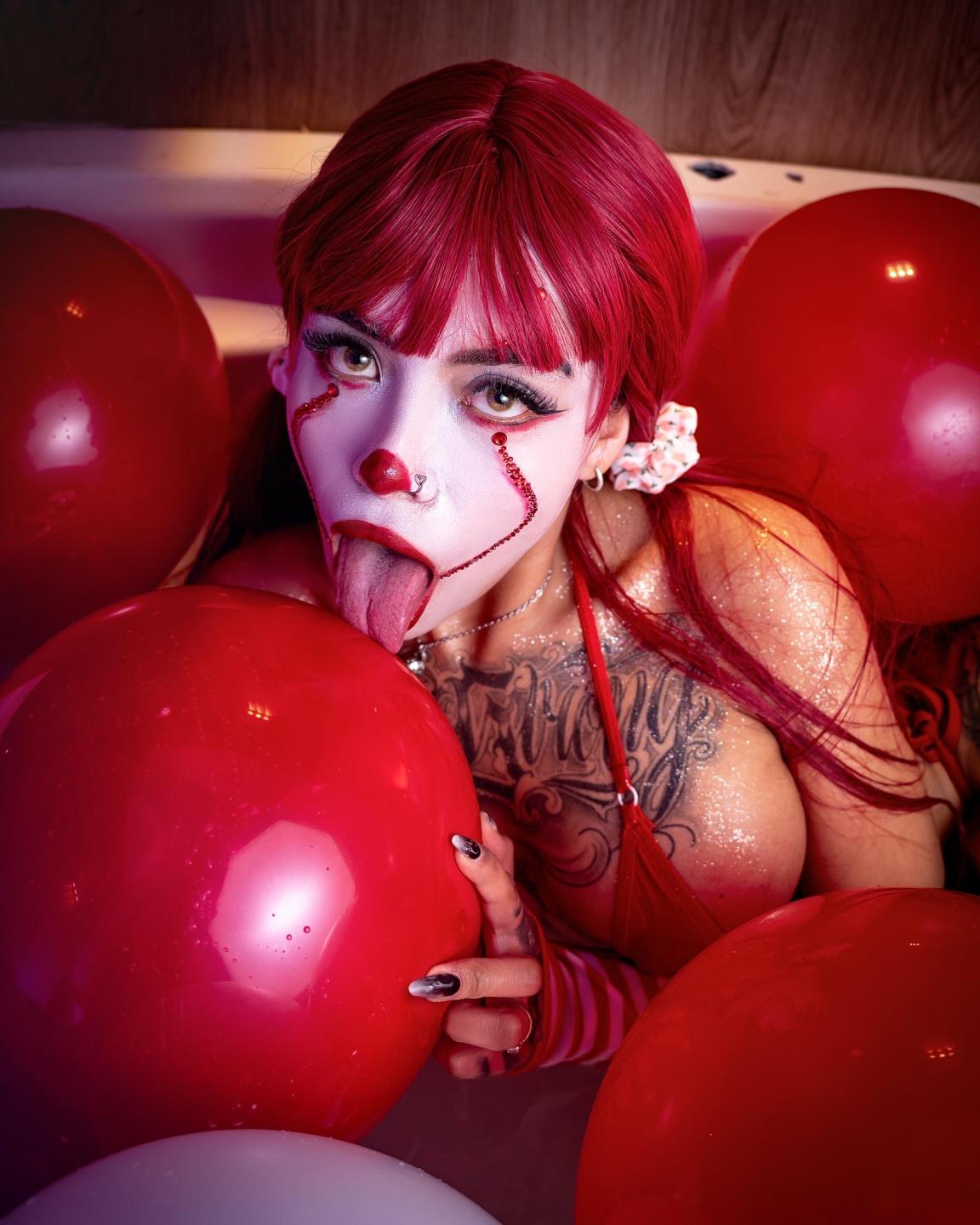 Image of cam model SaraBrooks from XloveCam