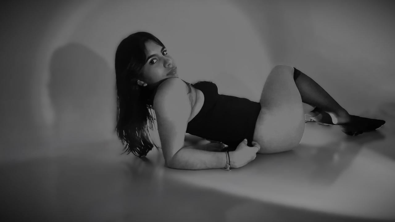 Image of cam model CelesteMorel from XloveCam