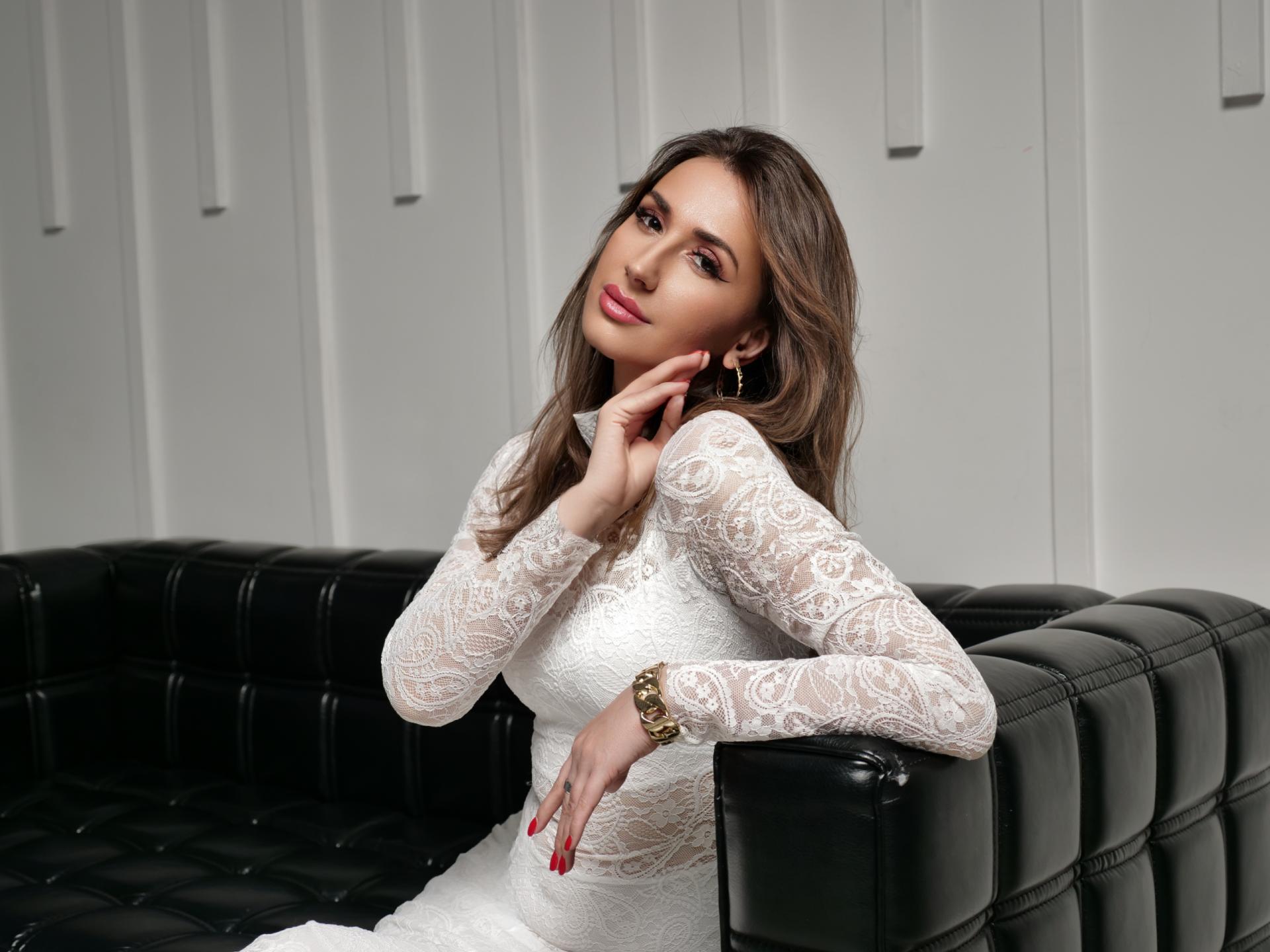 Image of cam model PassionGlow from XloveCam