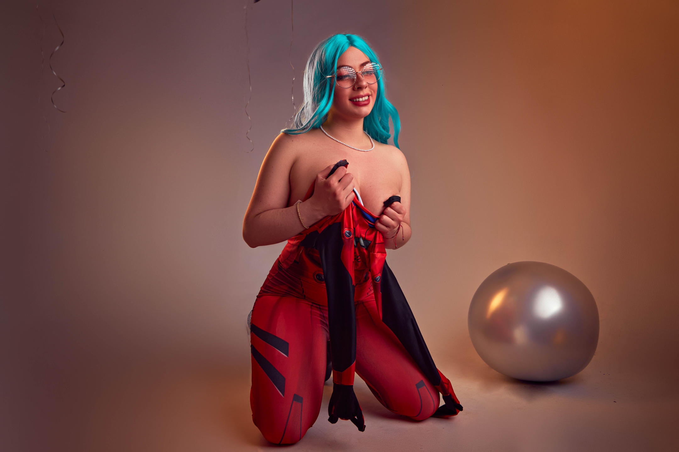 Image of cam model VanessaClose from XloveCam