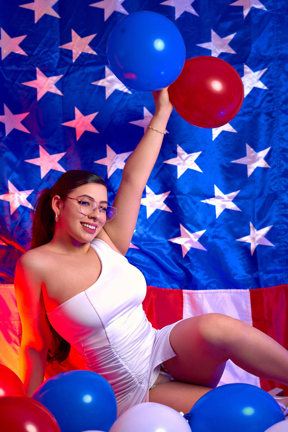 Image of cam model VanessaClose from XloveCam