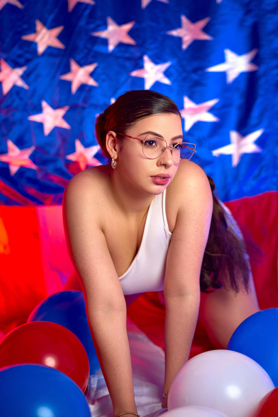 Image of cam model VanessaClose from XloveCam