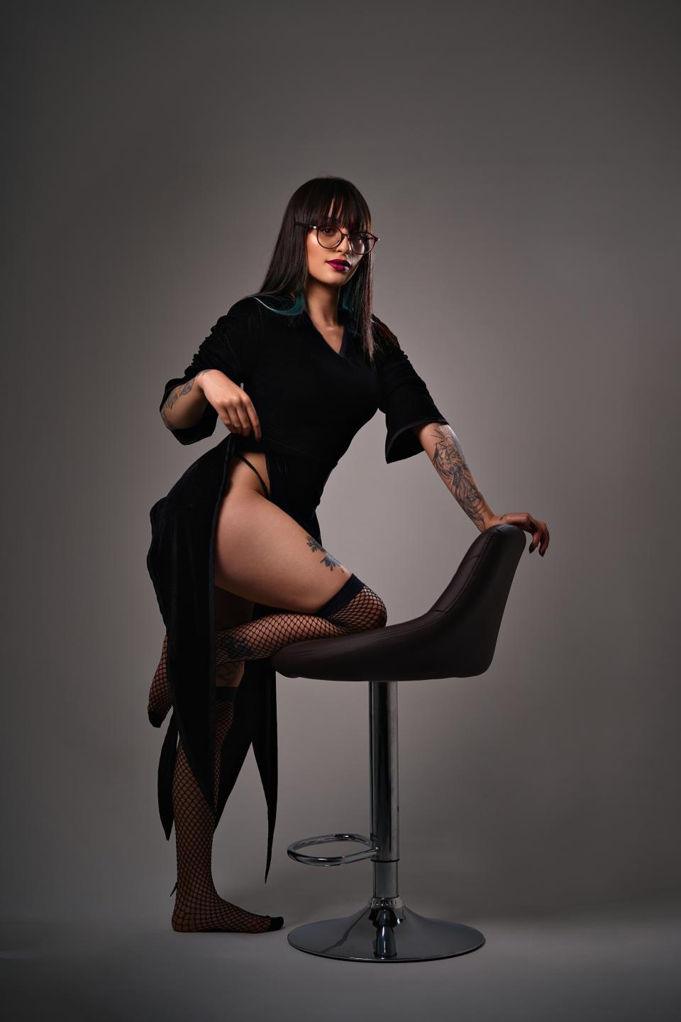 Image of cam model TatsumiLee from XloveCam