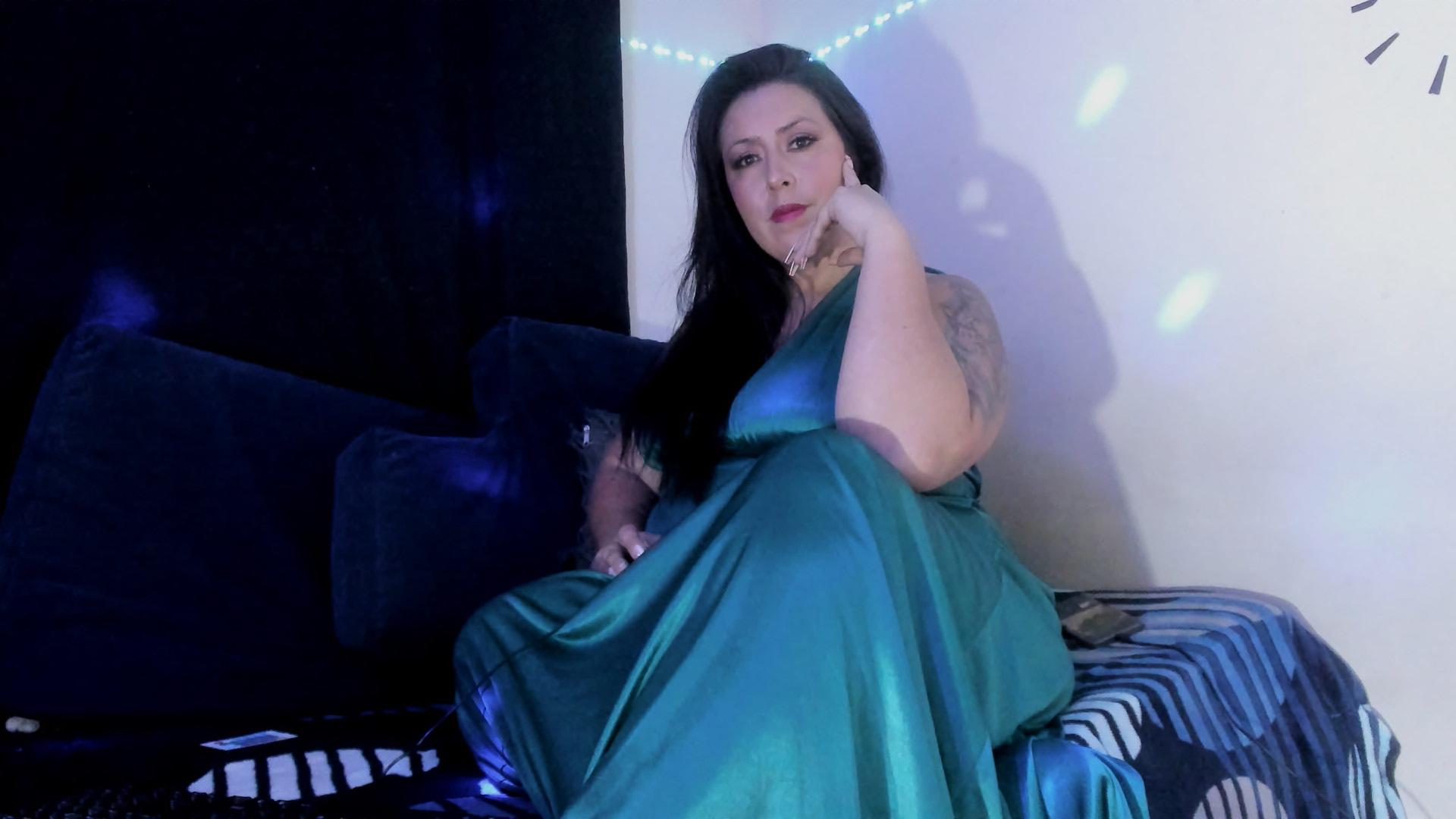 Image of cam model BellaSmitt from XloveCam