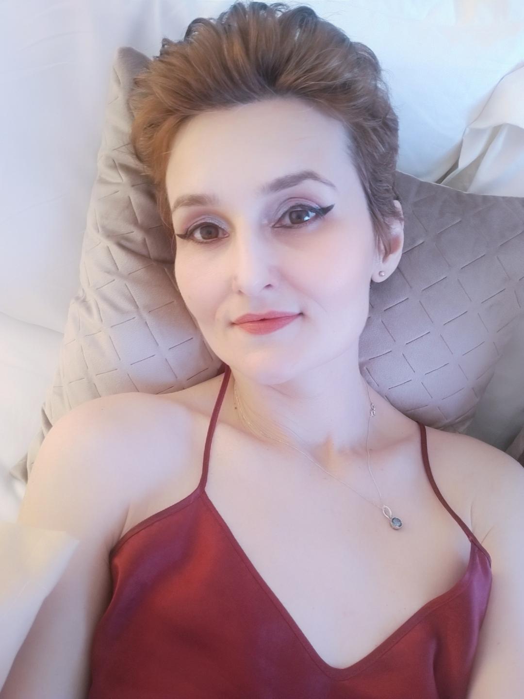 Image of cam model AnneRoss (AnyaRoss, LamourCestMoi, RossieAnne) from XloveCam