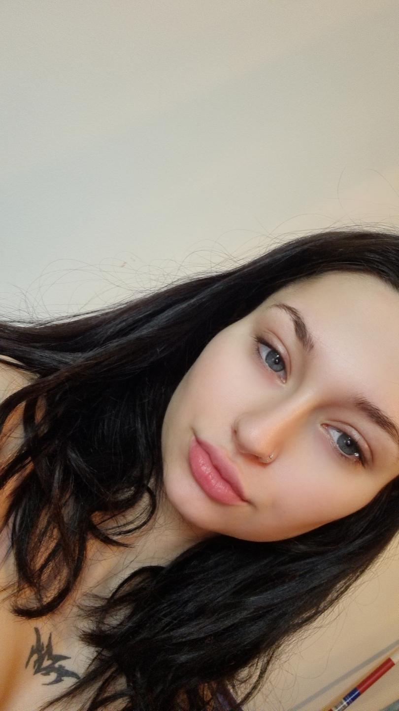 Image of cam model RoxxanneBoby from XloveCam