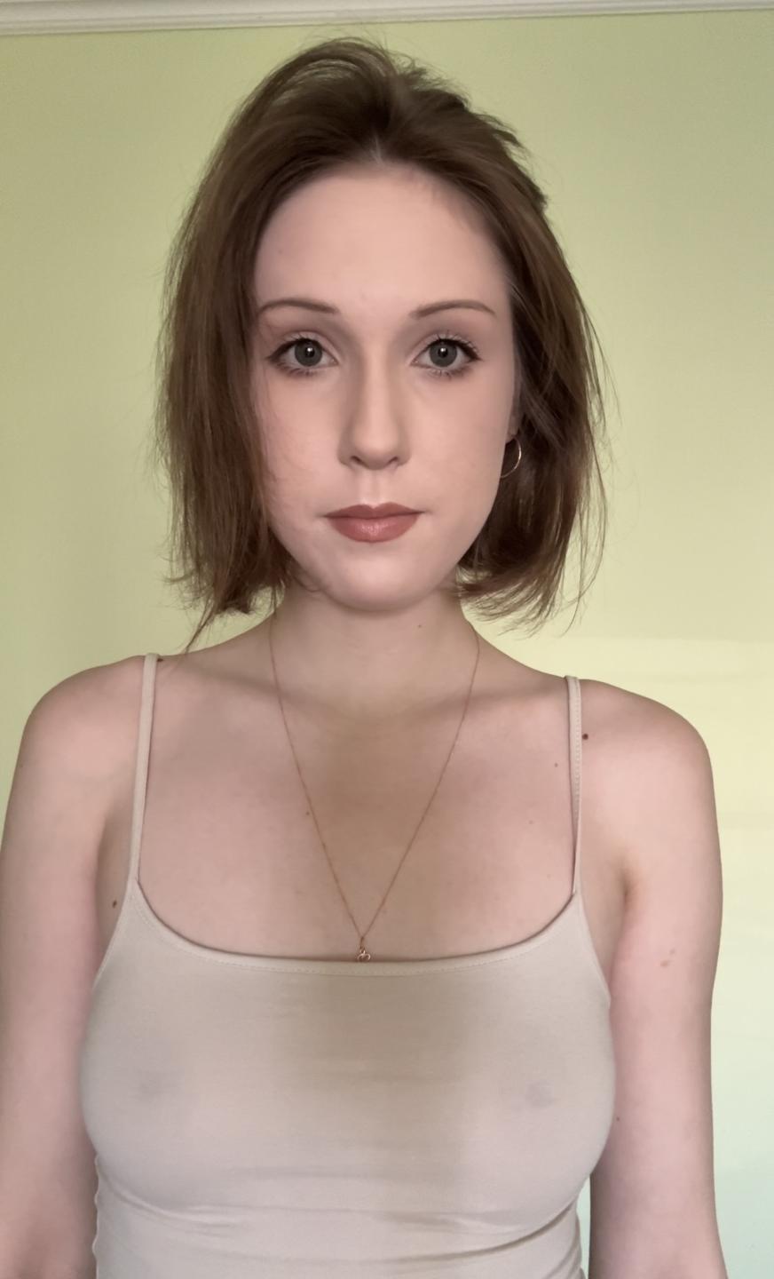 Image of cam model KenaCly from XloveCam