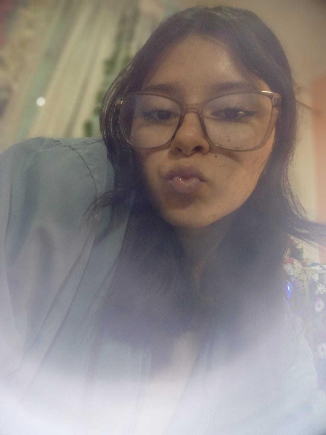 Image of cam model EmiSchwarz from XloveCam