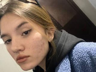 AlisaSellinger - Live sex cams model