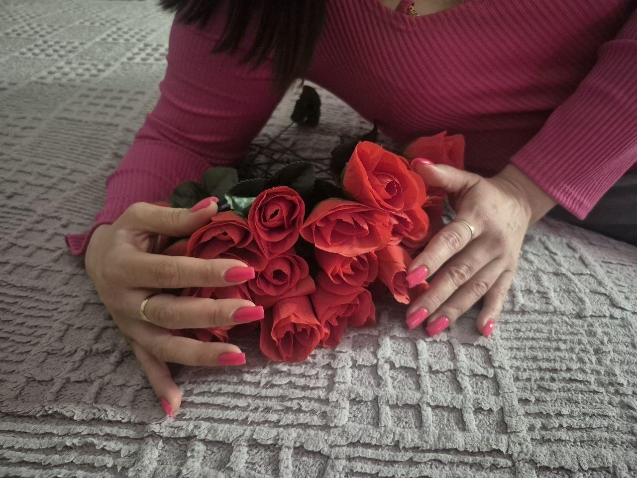 Image of cam model Sheidi from XloveCam