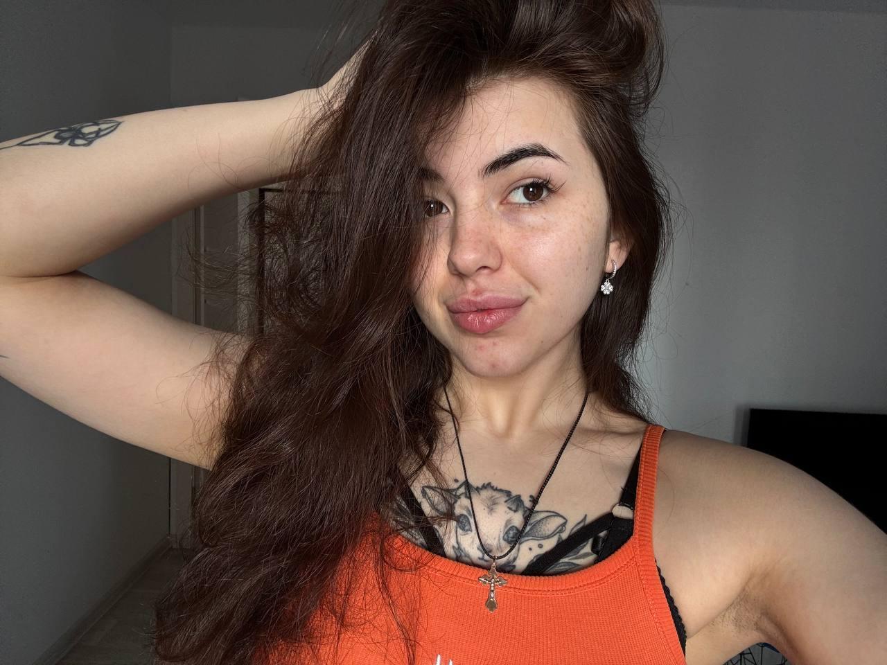 Image of cam model ClarindaWiatr from XloveCam