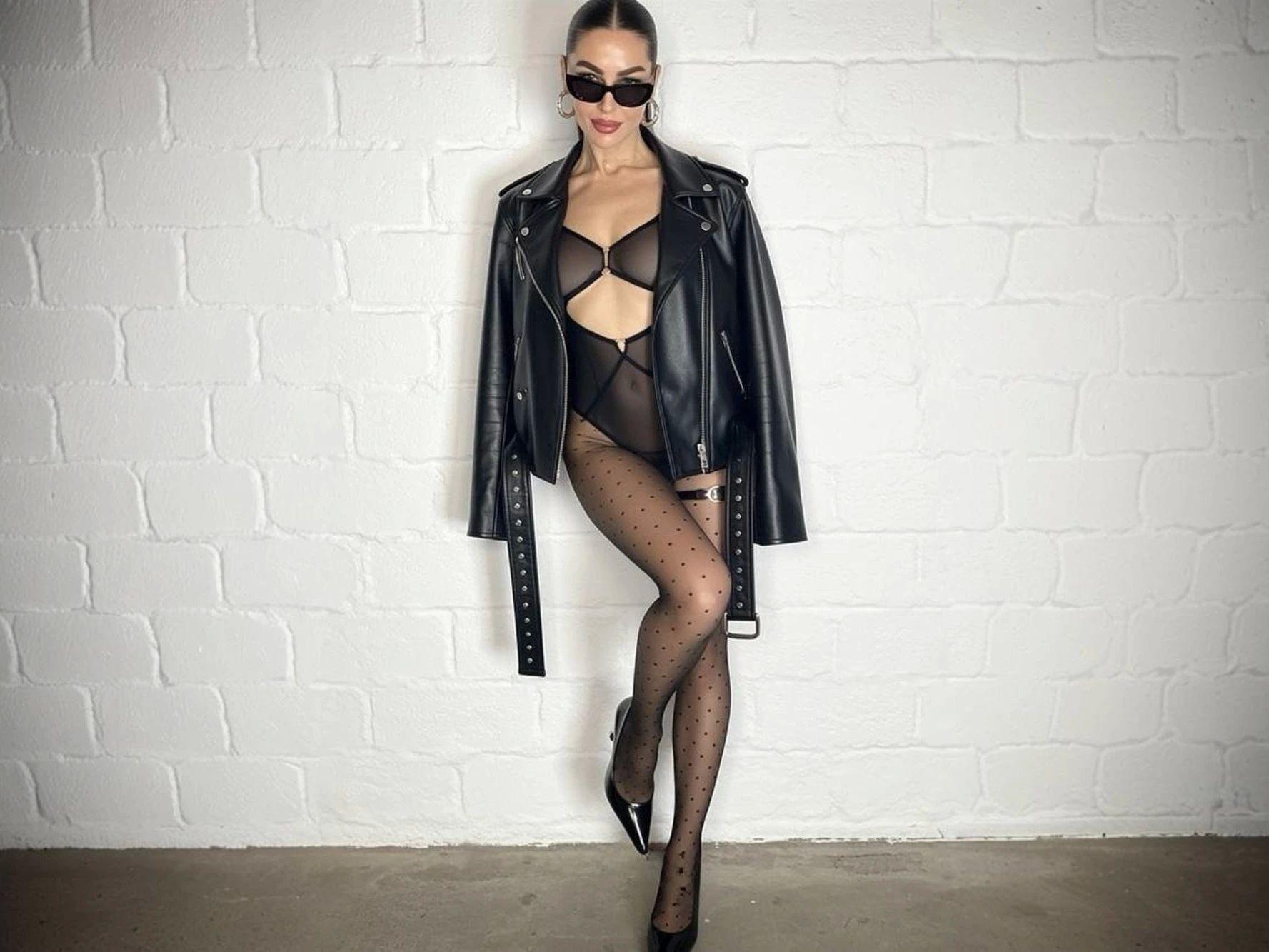 Image of cam model Semiramida-hot (Semiramida-ext) from XloveCam