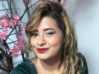 SecretFroomies - Live sex cams model