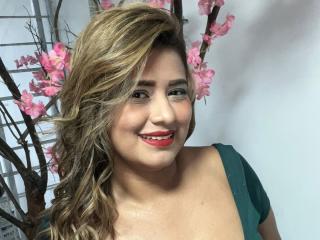 SecretFroomies - Live sex cams model