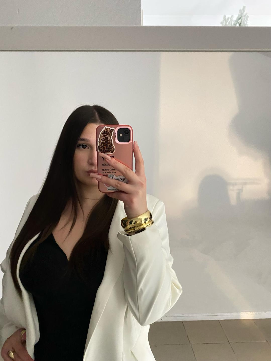 Image of cam model MissKuromi from XloveCam