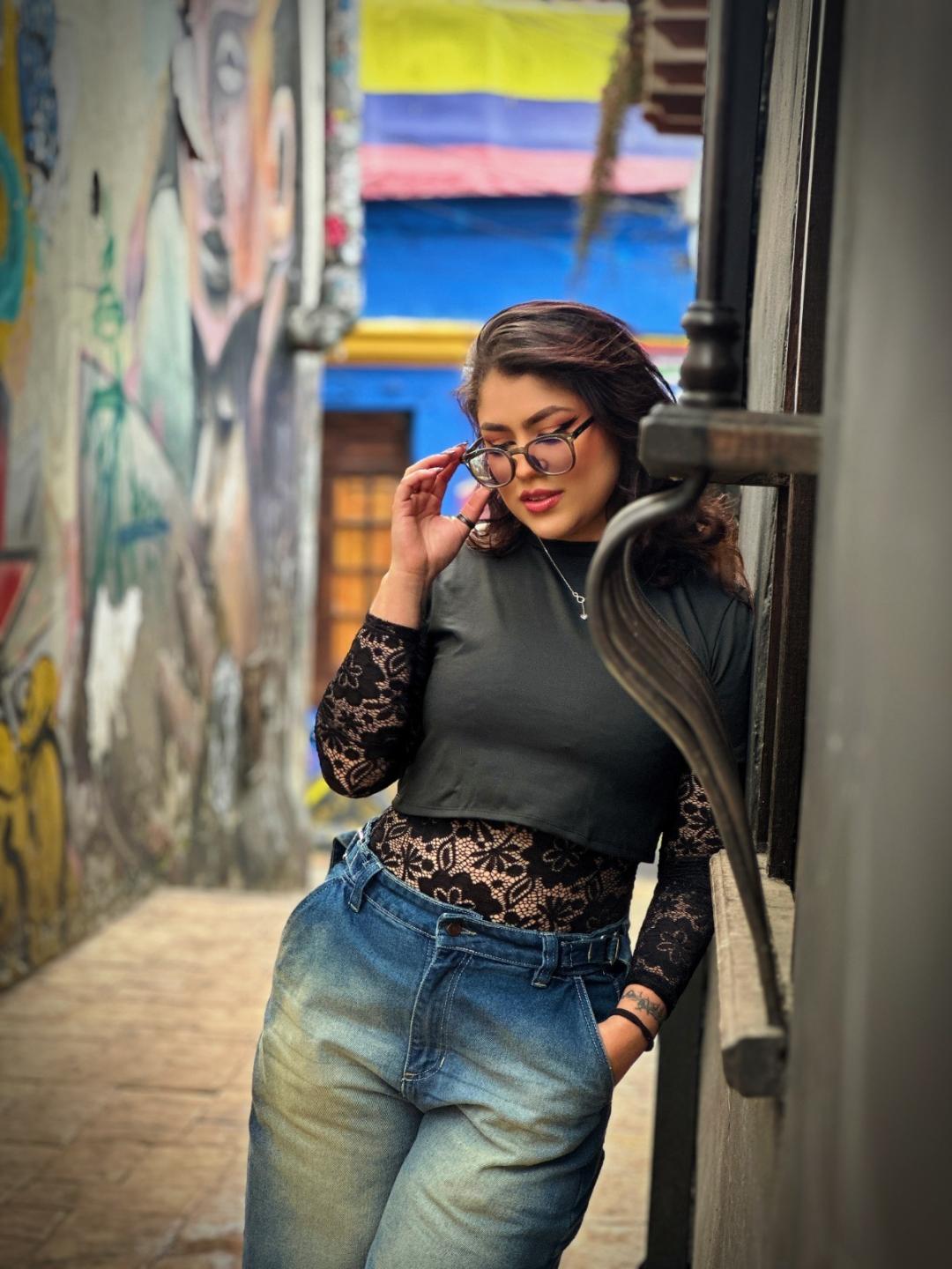 Image of cam model VioletteBlake from XloveCam