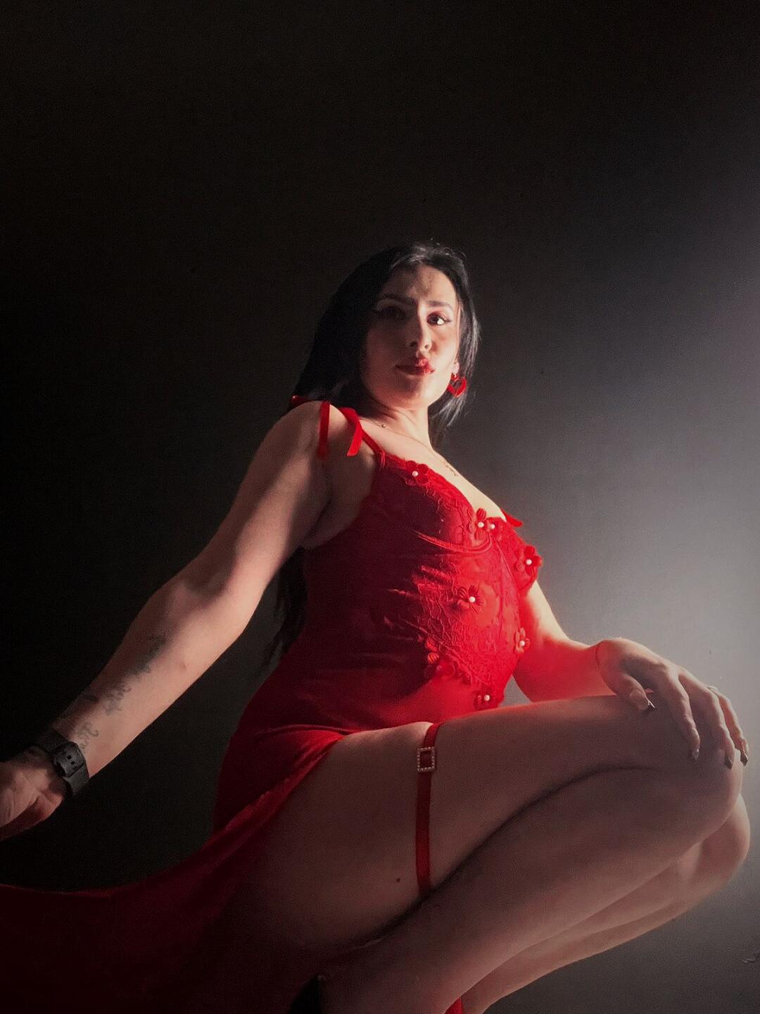 Image of cam model DemiMistral from XloveCam