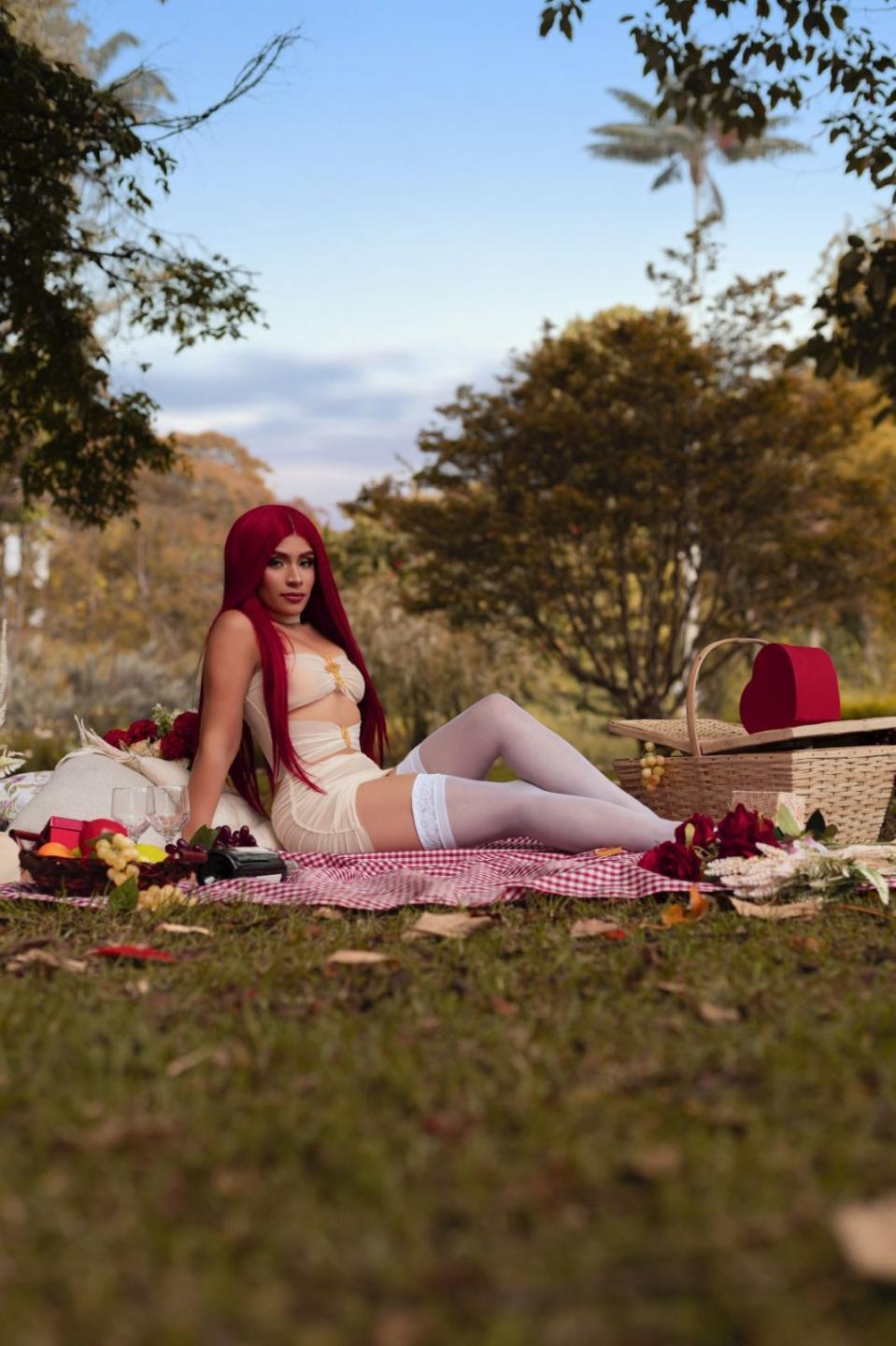 Image of cam model TifanySuarez from XloveCam