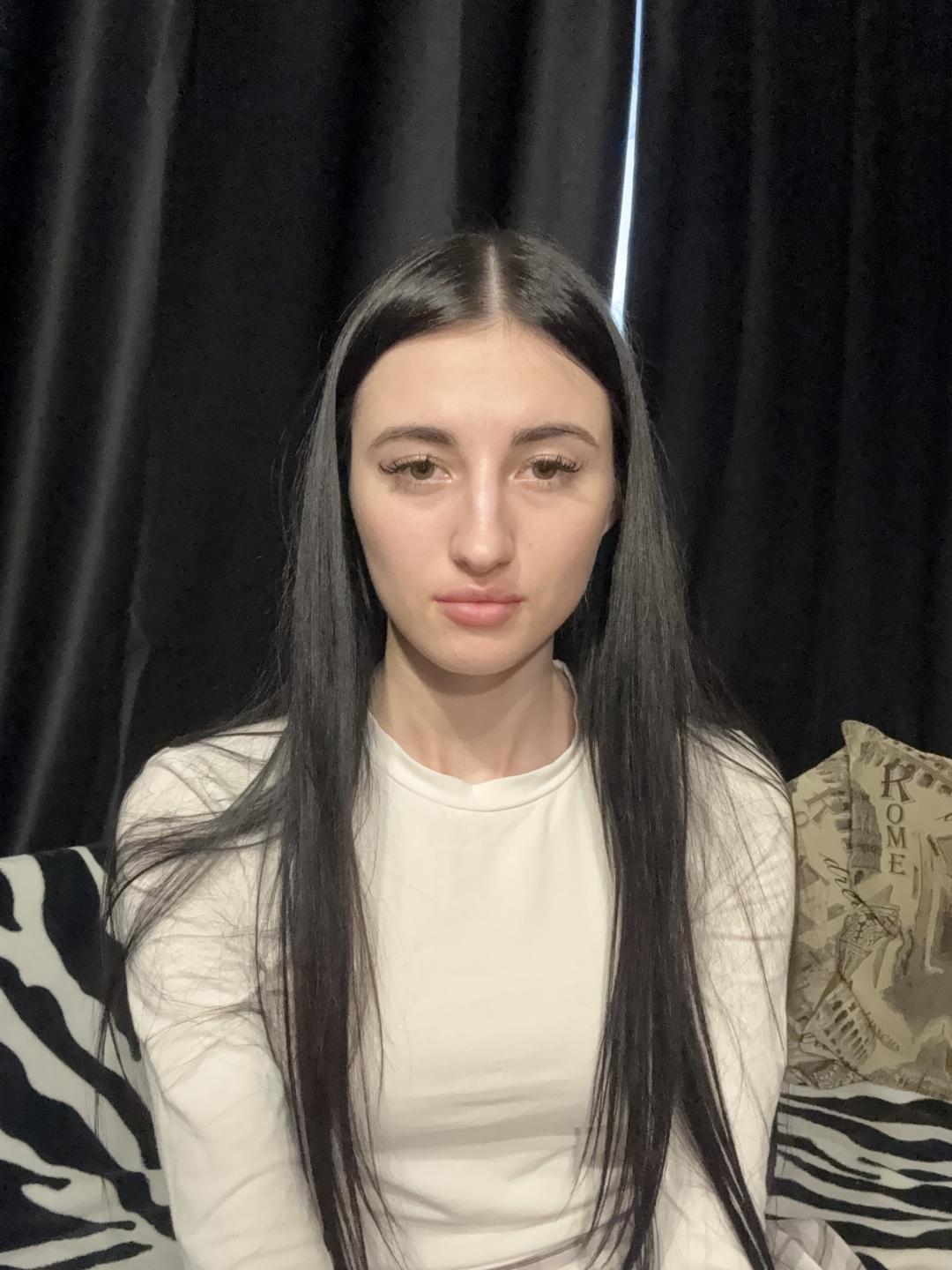 Image of cam model LanetteTaro from XloveCam