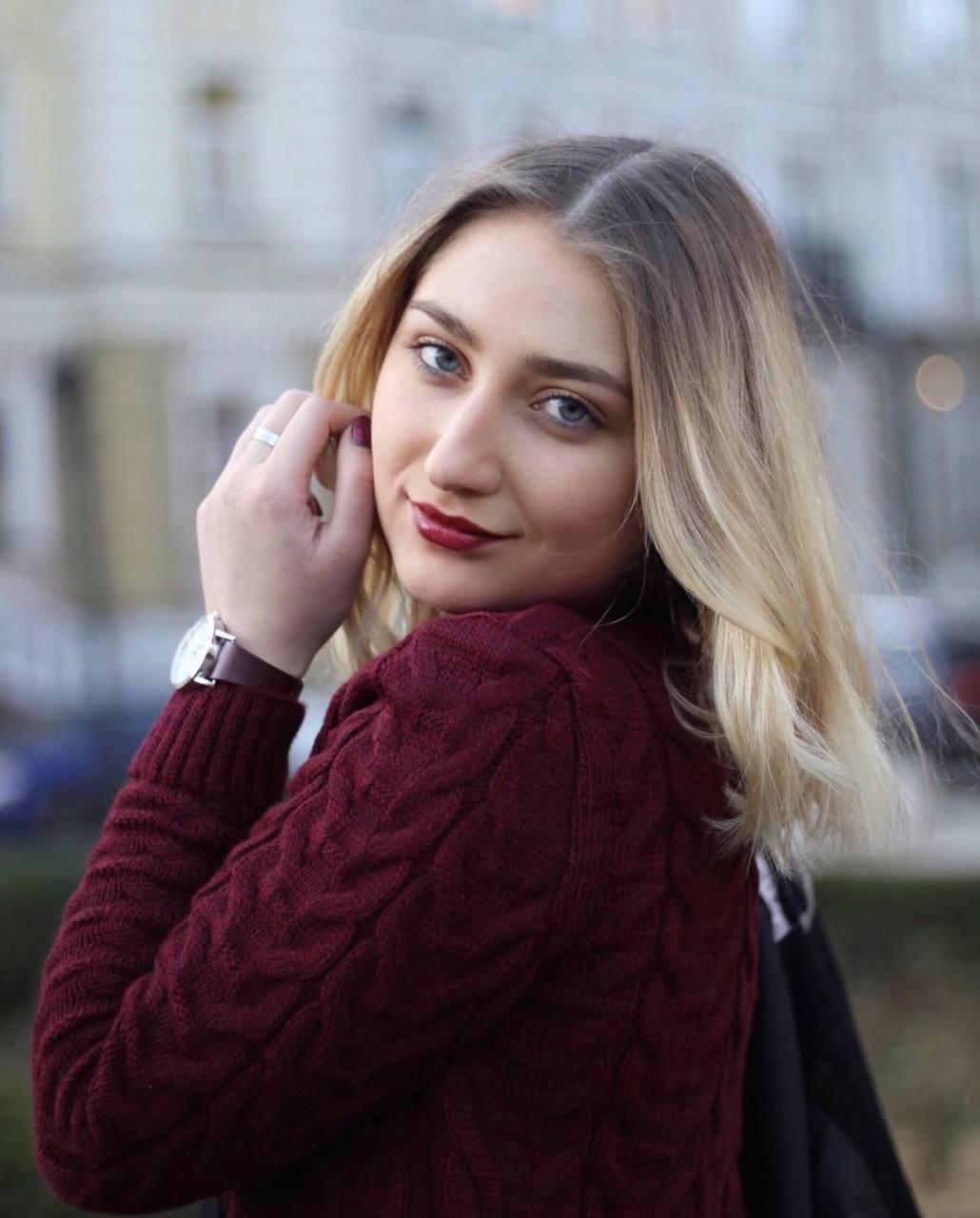 Image of cam model EvvaSmit from XloveCam
