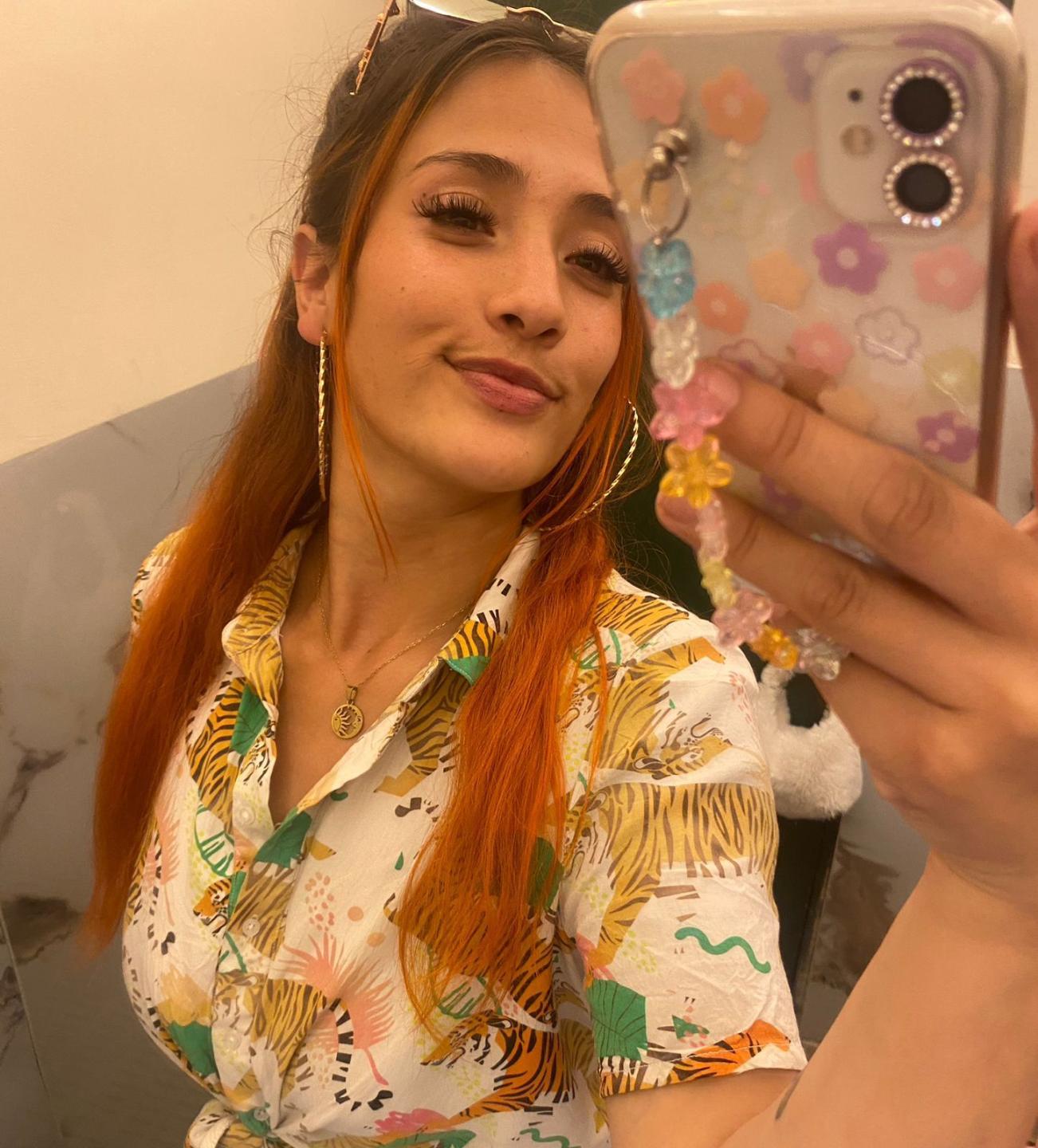 Image of cam model ZoeTaylorl from XloveCam