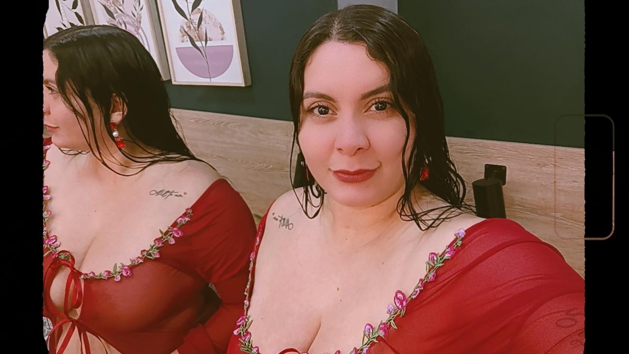 Image of cam model RachelCarlton from XloveCam