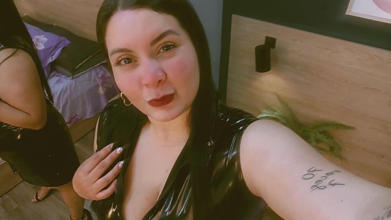 Image of cam model RachelCarlton from XloveCam