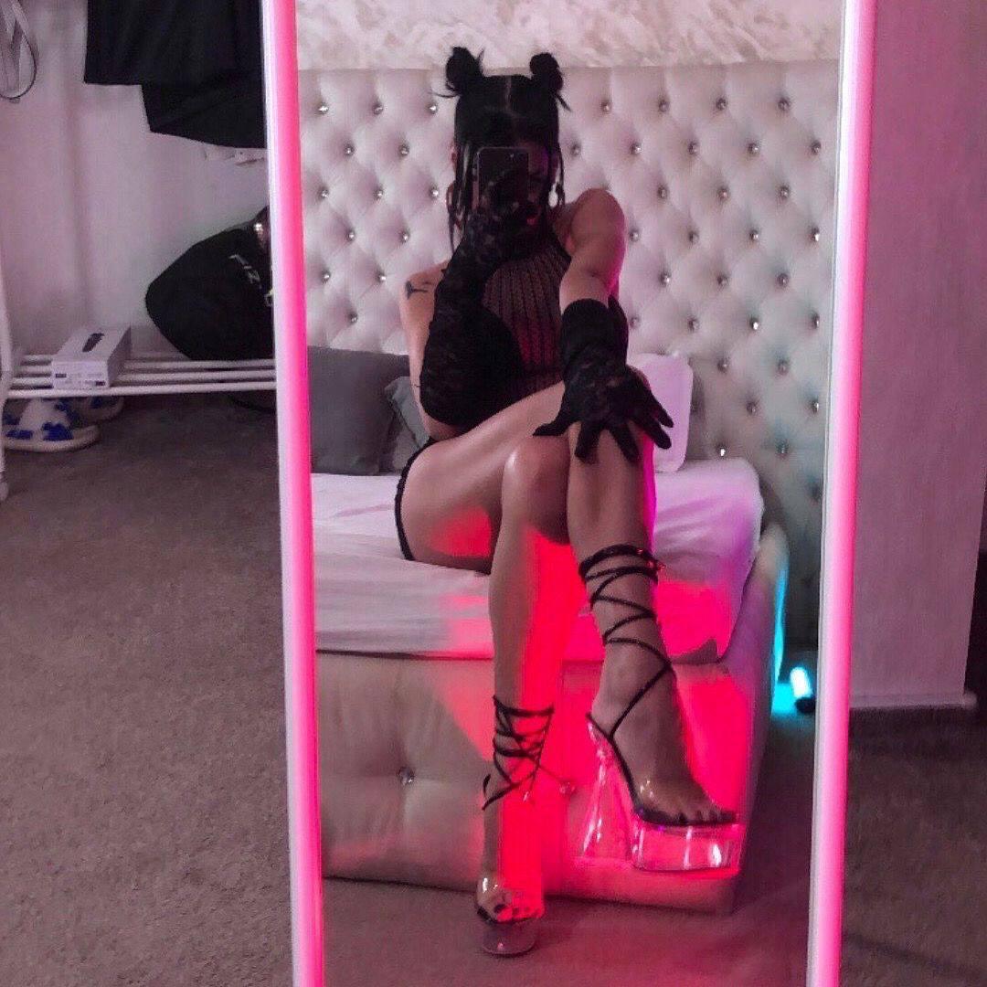 Image of cam model ChicaOra from XloveCam