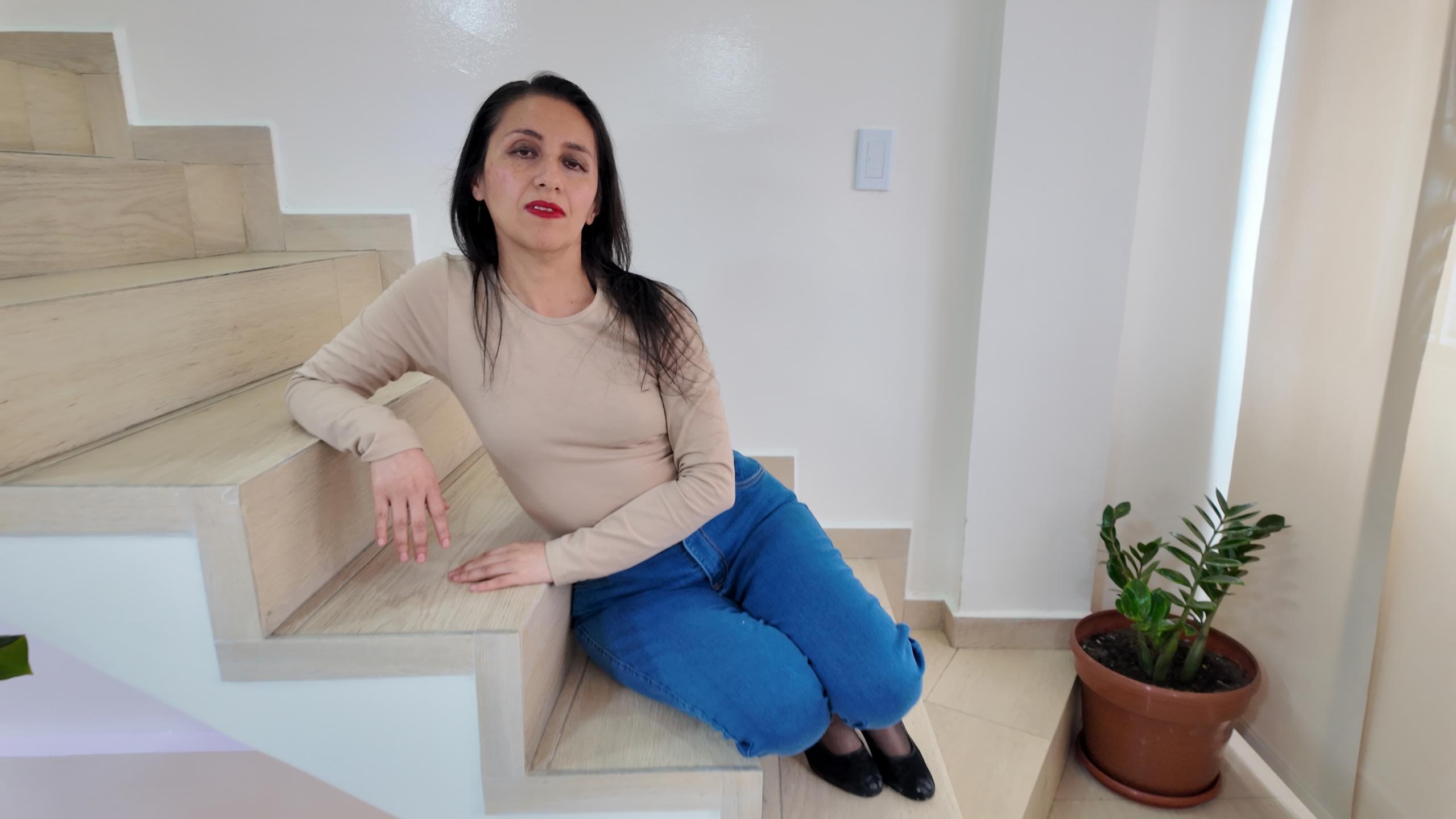 Image of cam model Cyntiia from XloveCam