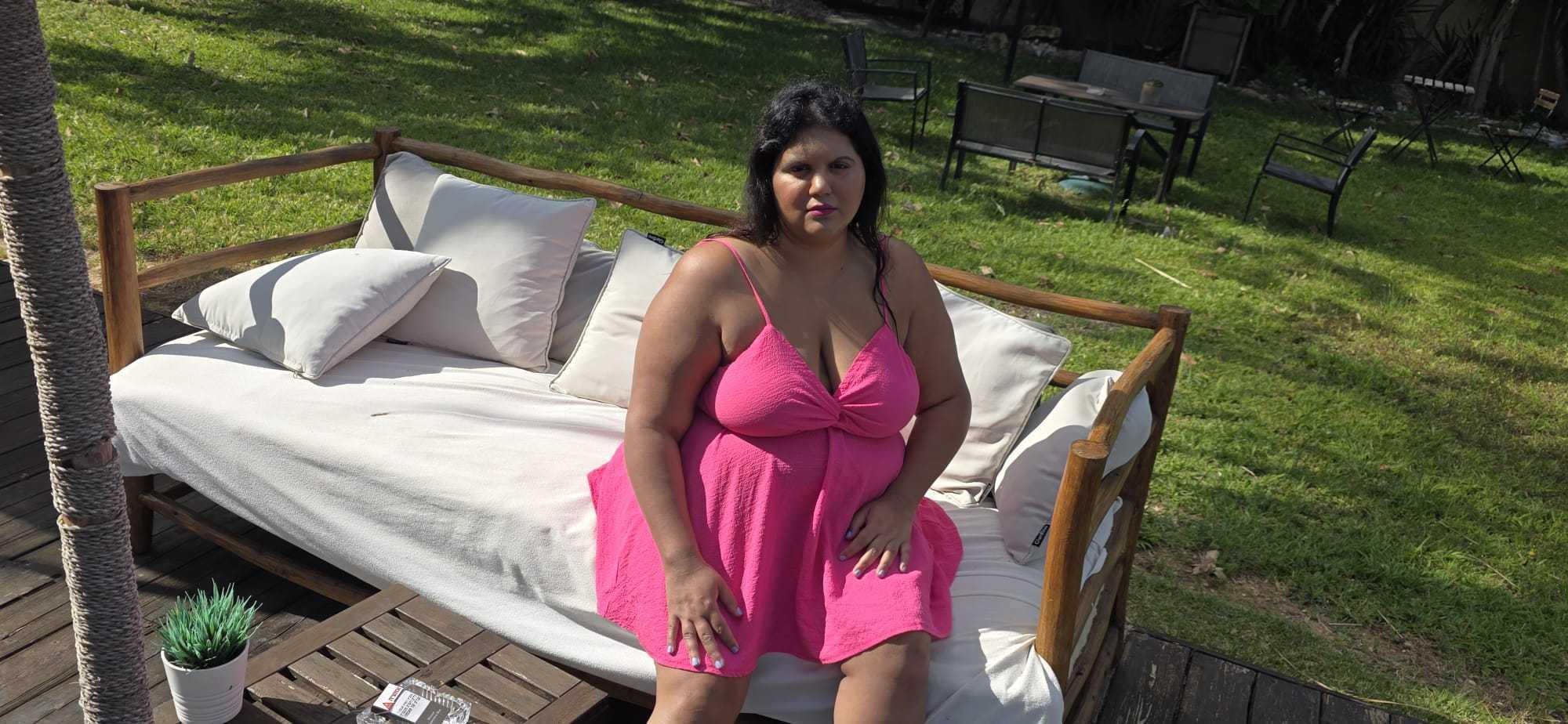 Image of cam model YasminQueen from XloveCam