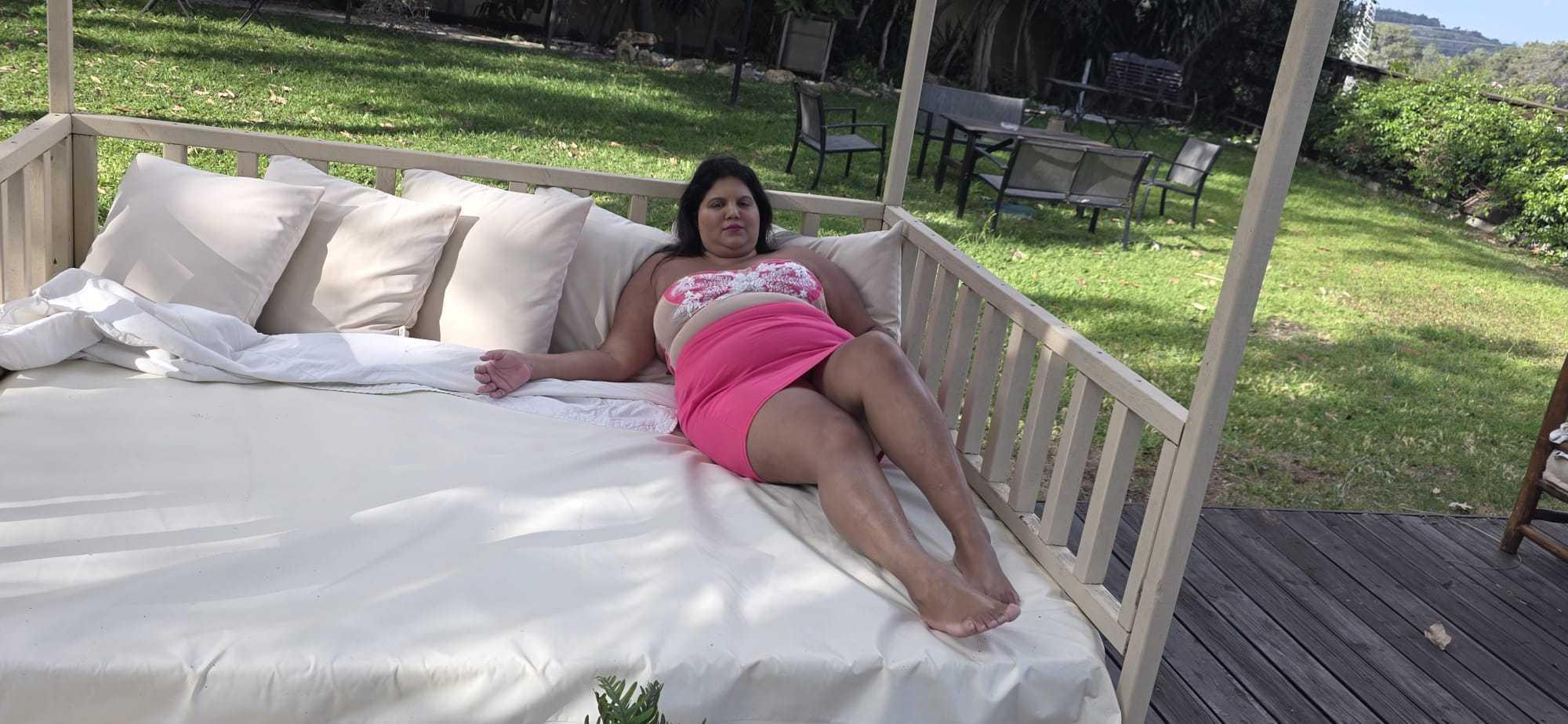 Image of cam model YasminQueen from XloveCam