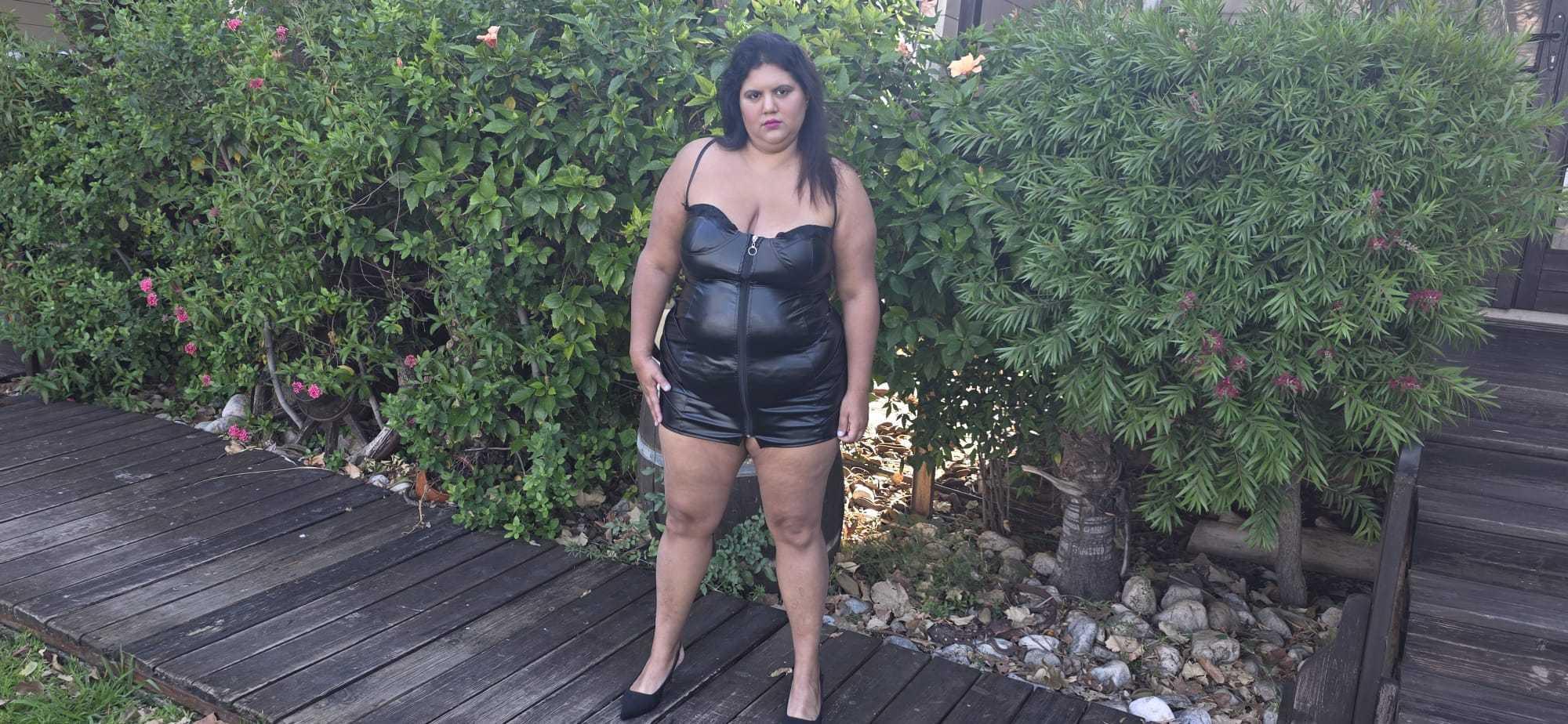 Image of cam model YasminQueen from XloveCam