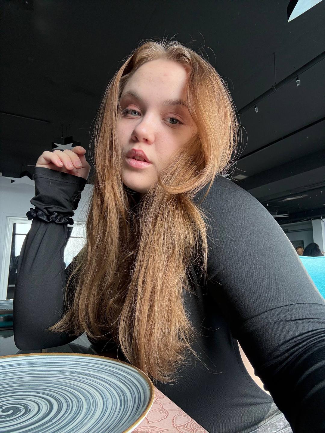Image of cam model KeriForU from XloveCam