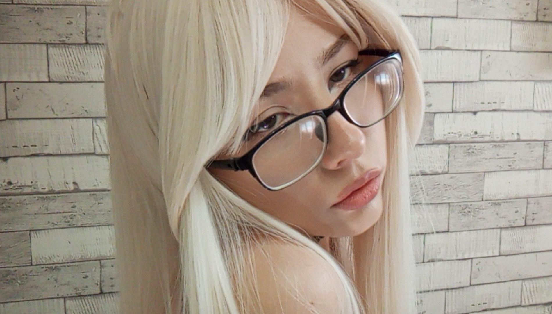 Image of cam model EileneSzala from XloveCam