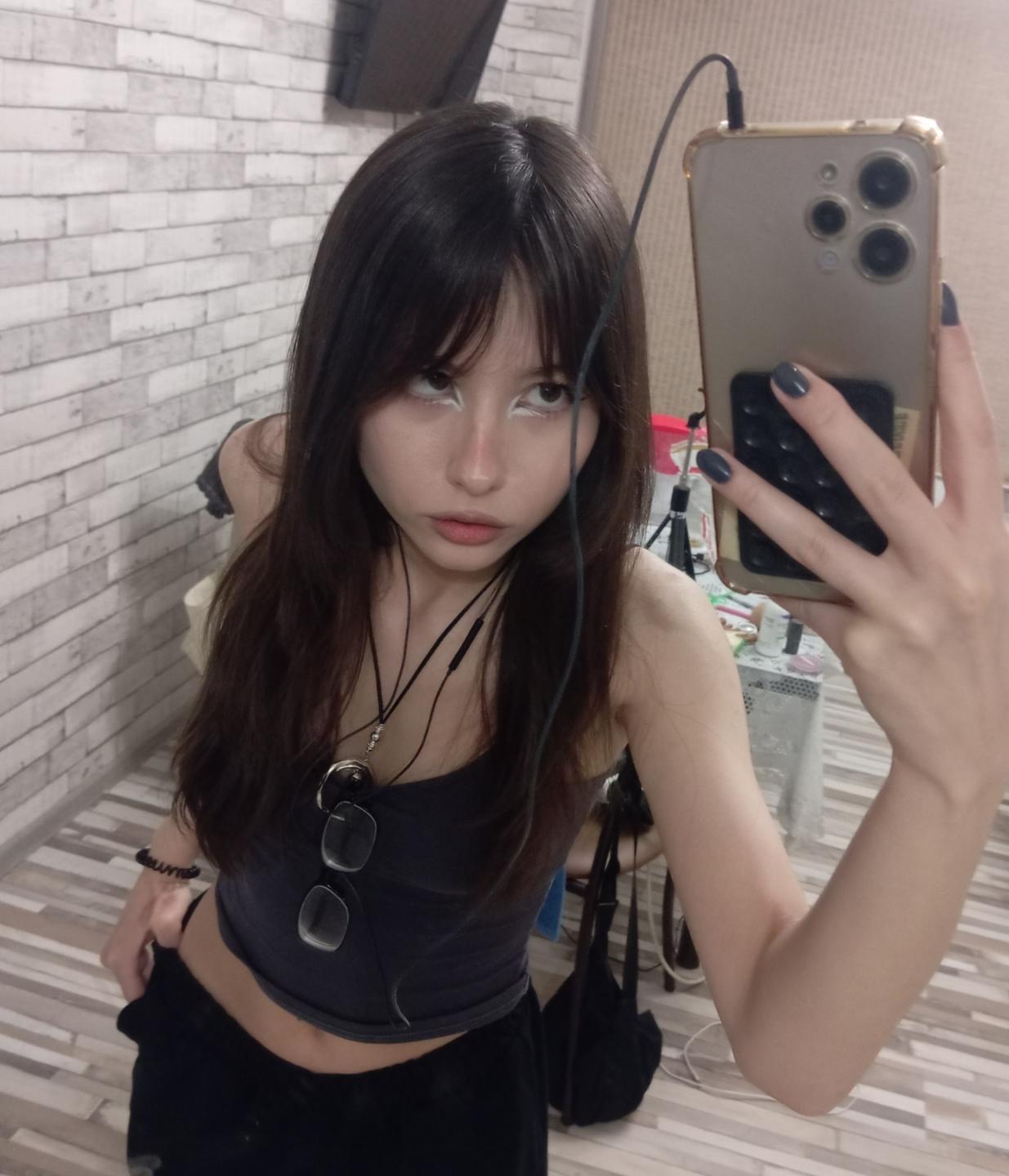 Image of cam model EileneSzala from XloveCam
