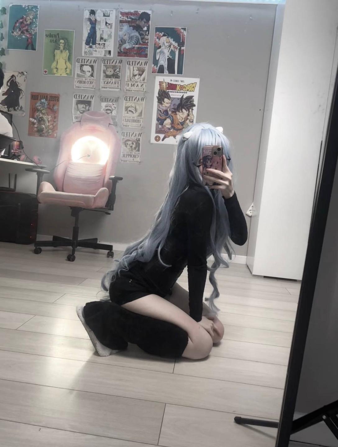 Image of cam model PaulineBitah from XloveCam