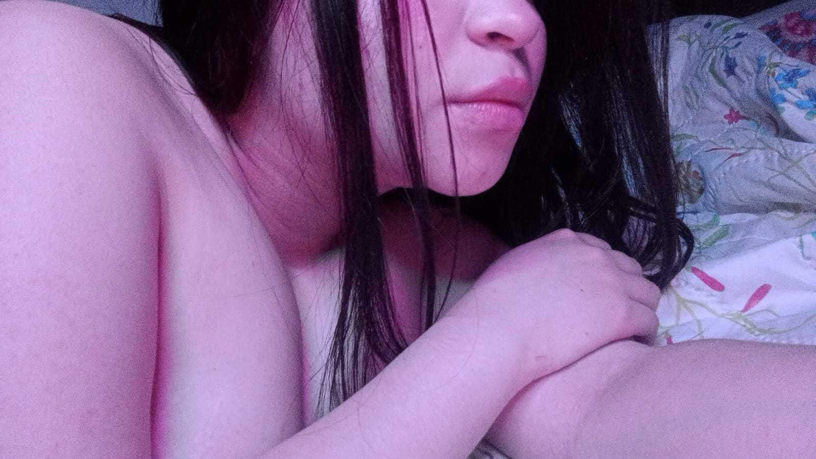 Image of cam model SamyMancini from XloveCam