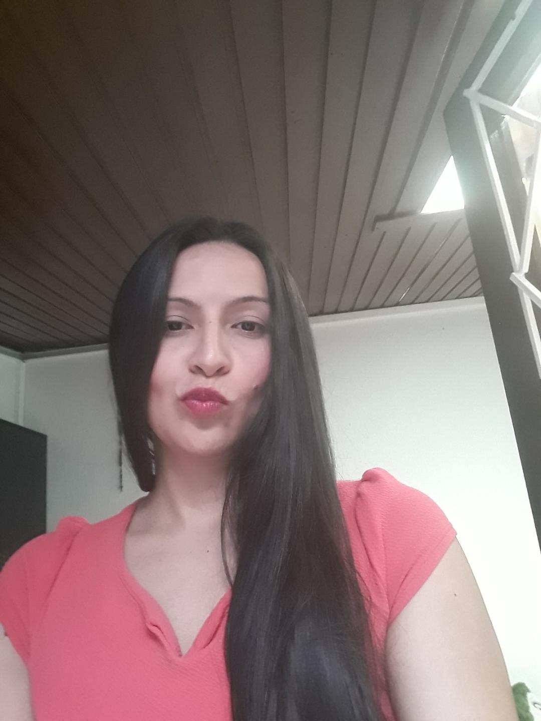 Image of cam model Erikka69 from XloveCam