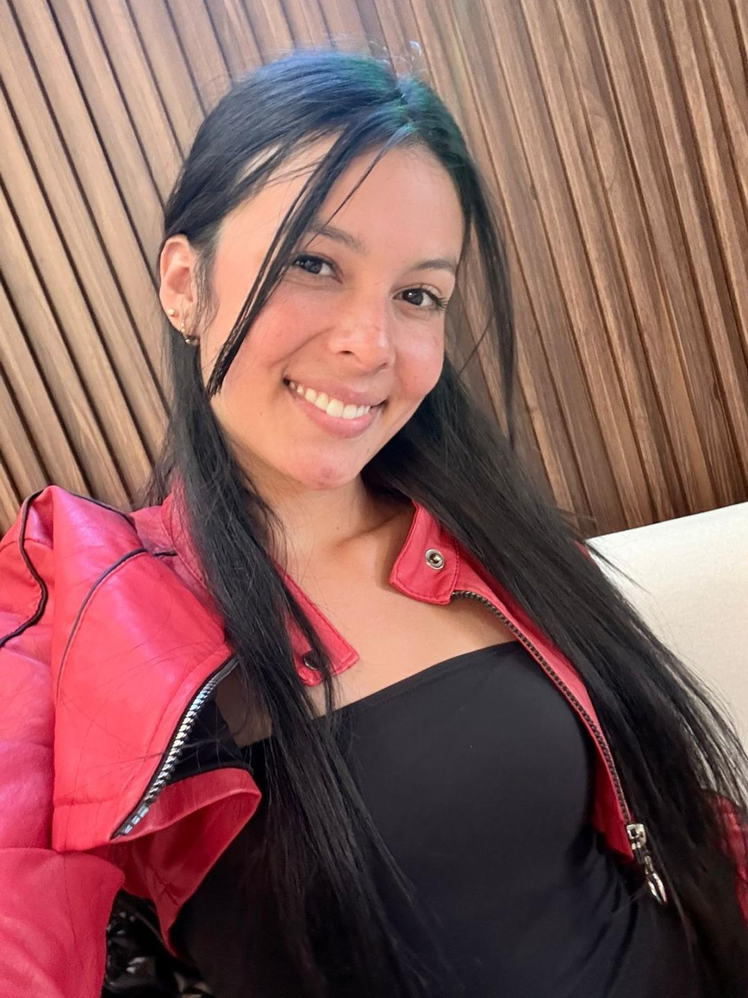 Image of cam model ValerieNoiir from XloveCam