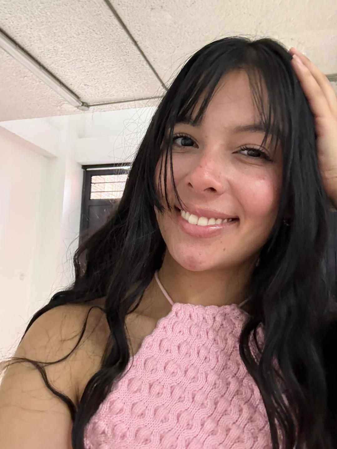 Image of cam model ValerieNoiir from XloveCam