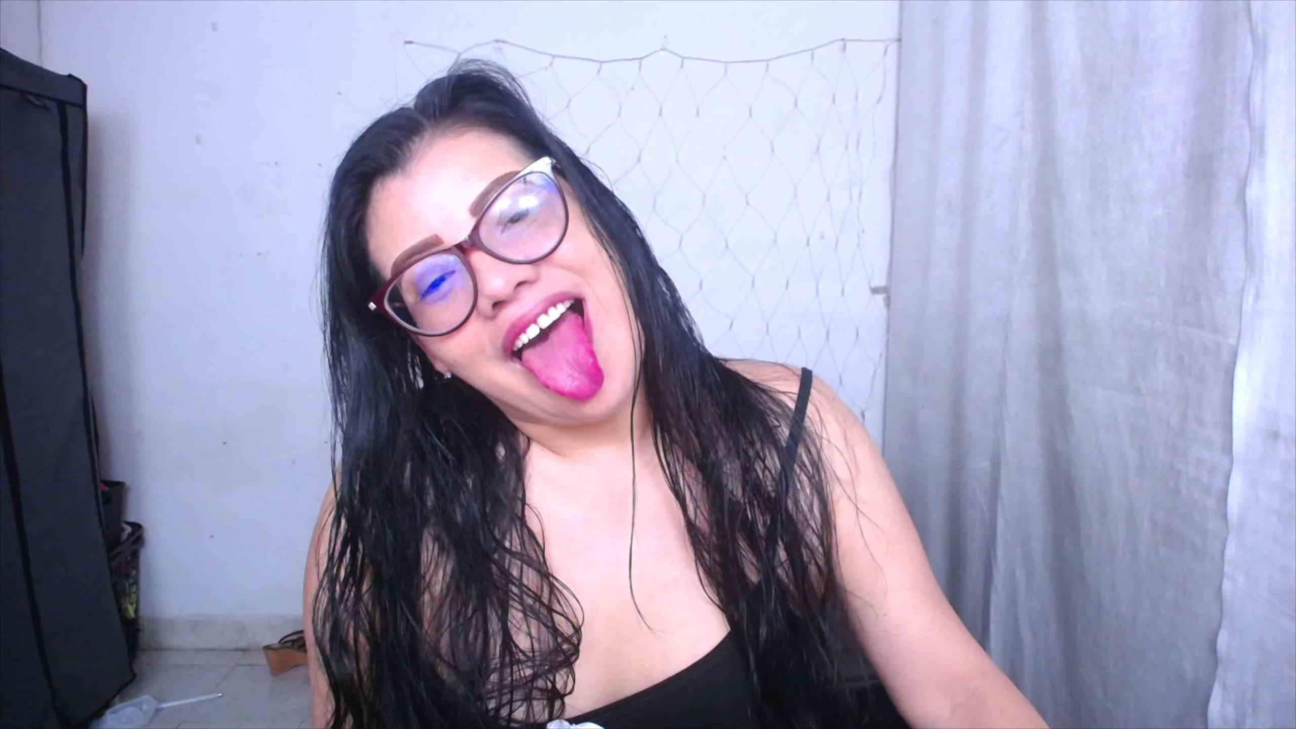 Image of cam model ValeriaLoveer from XloveCam