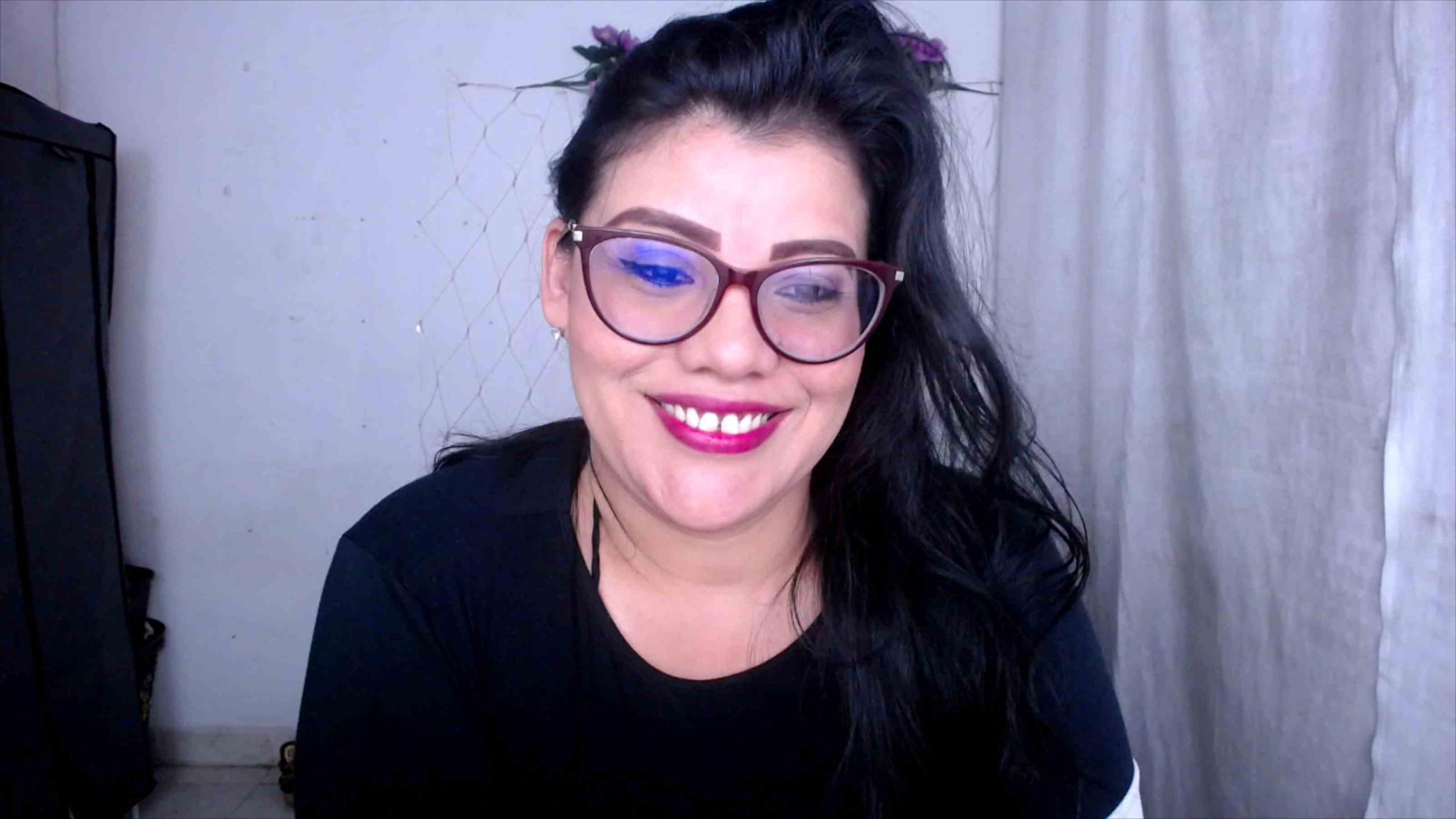 Image of cam model ValeriaLoveer from XloveCam