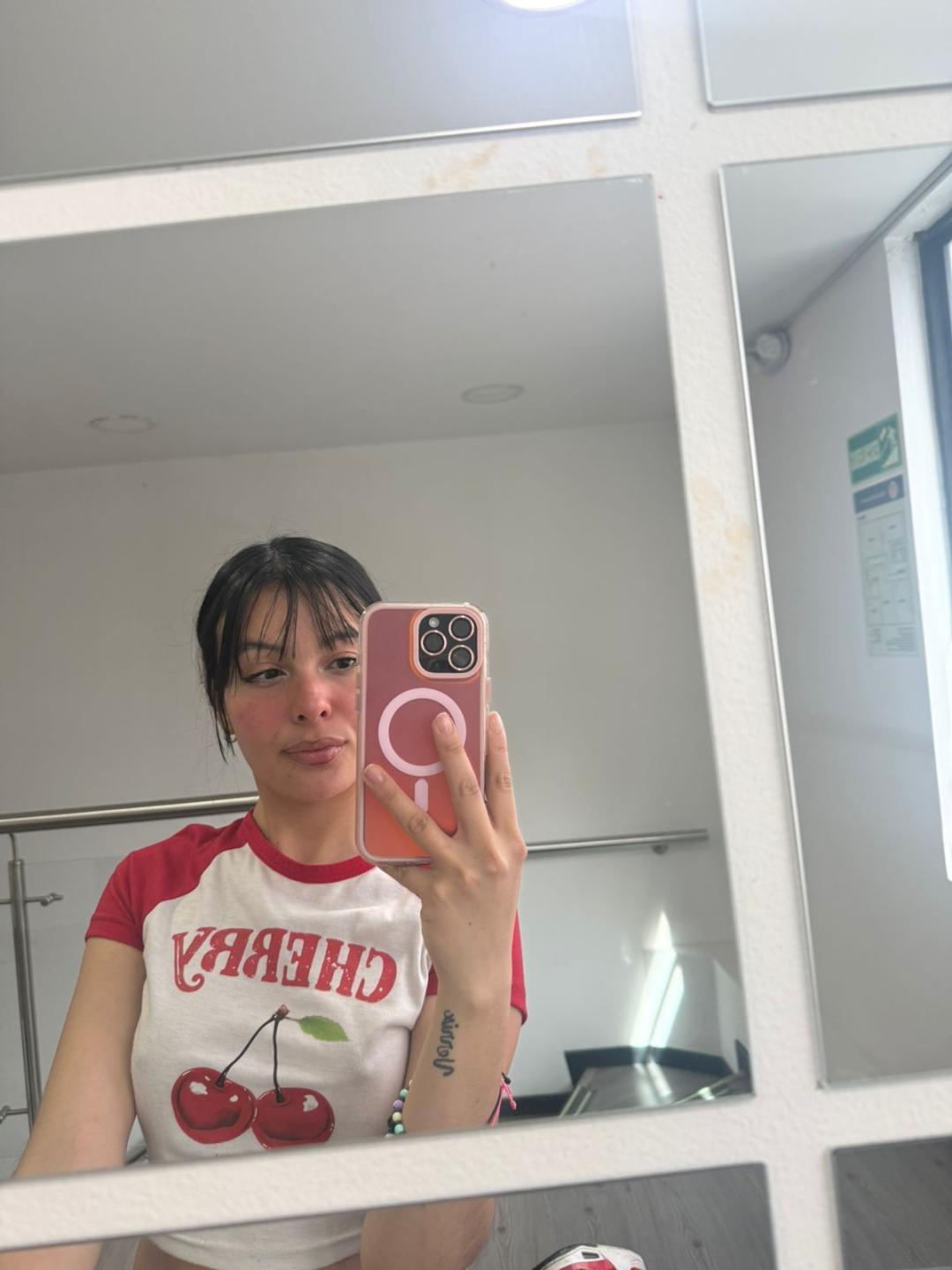 Image of cam model ValerieNoiir from XloveCam