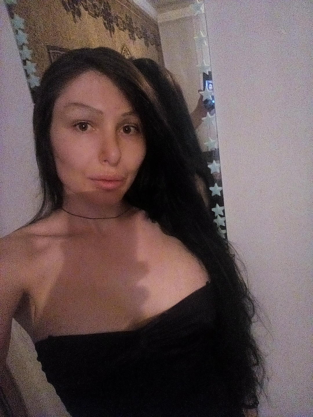 Image of cam model OllieInteresting (ValeriyaInteresting) from XloveCam
