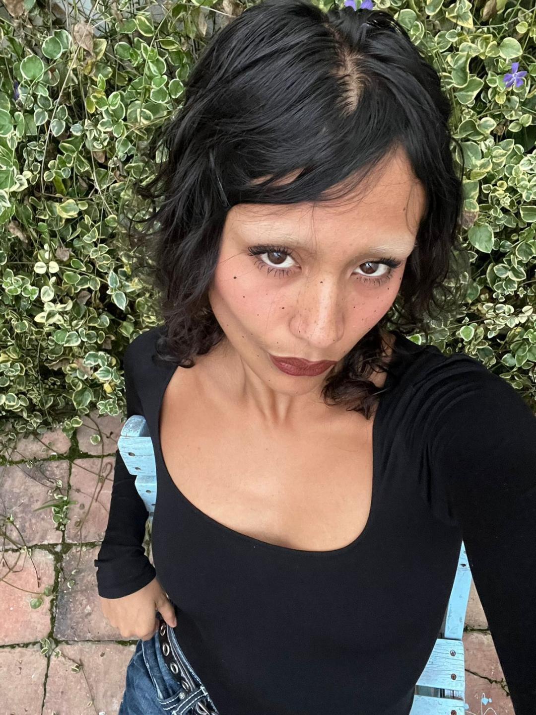 Image of cam model AliceFirek from XloveCam