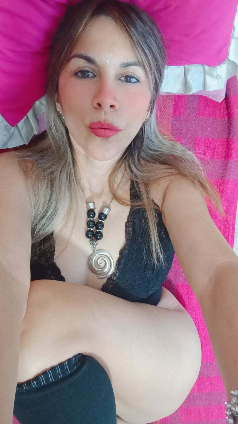 Image of cam model Maytena from XloveCam