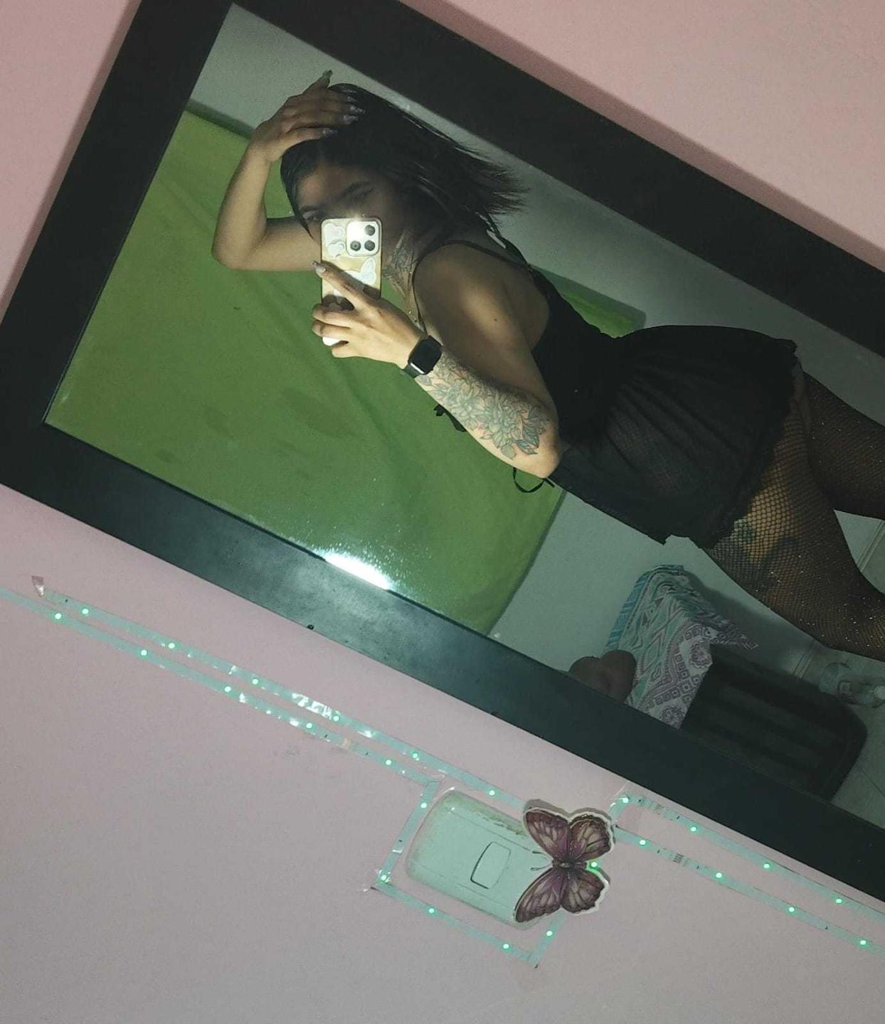 Image of cam model TaylorLees from XloveCam