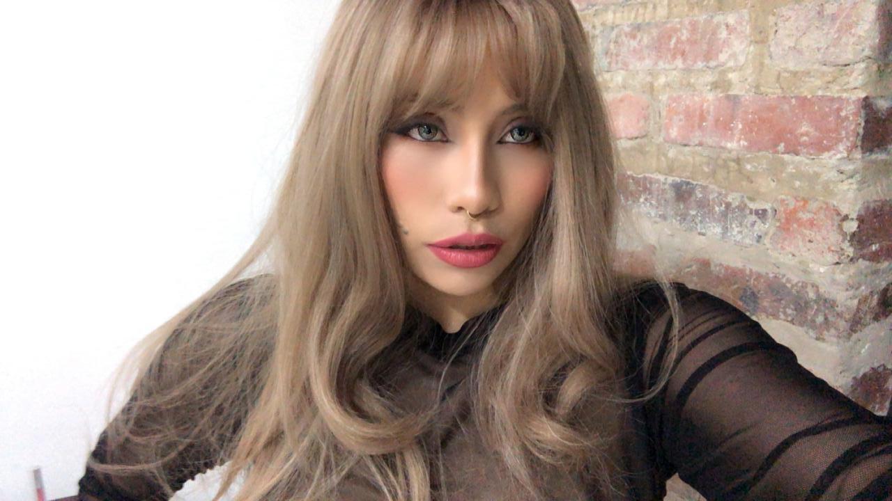 Image of cam model Ilayna from XloveCam