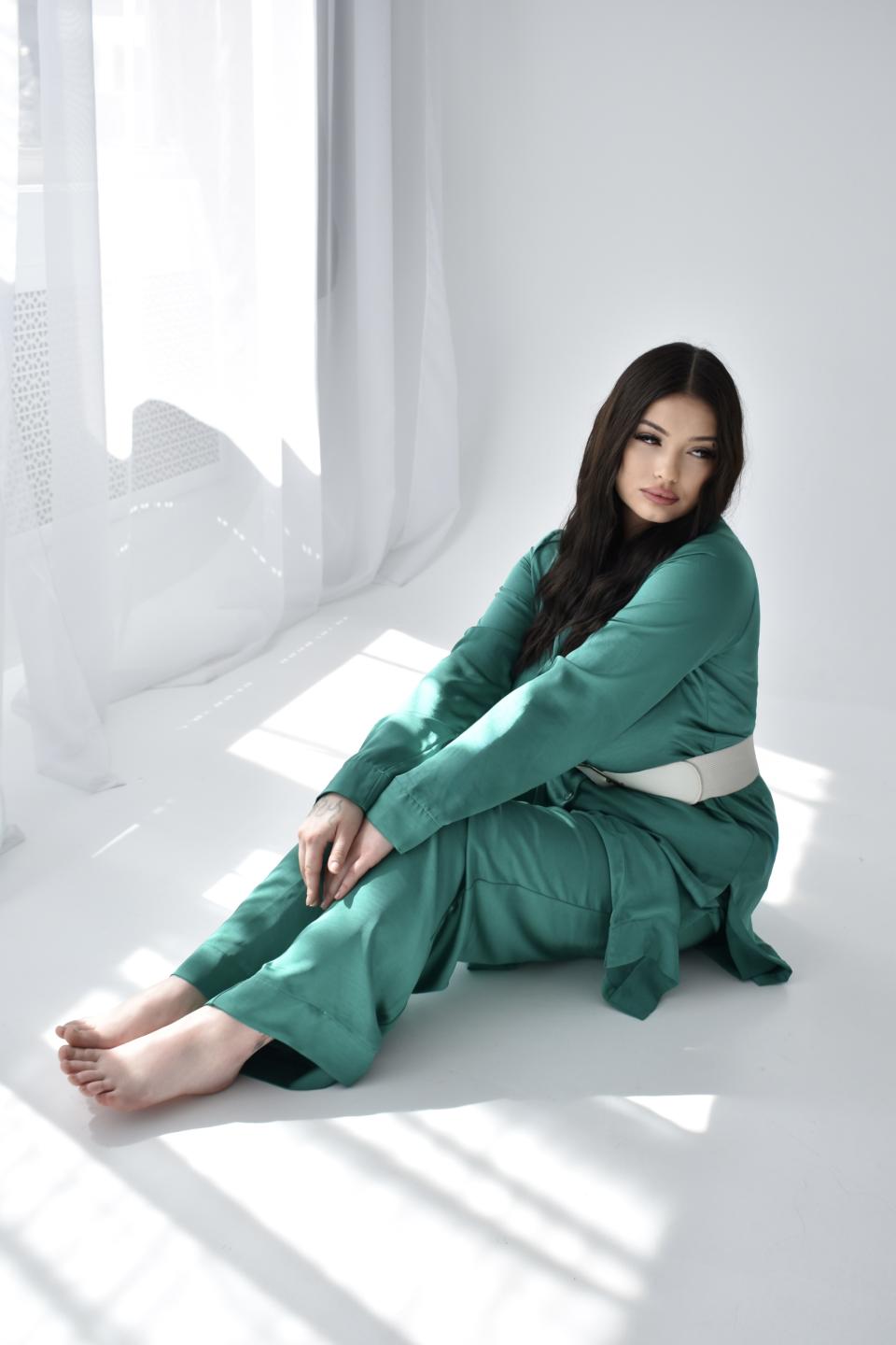 Image of cam model AsolMung from XloveCam